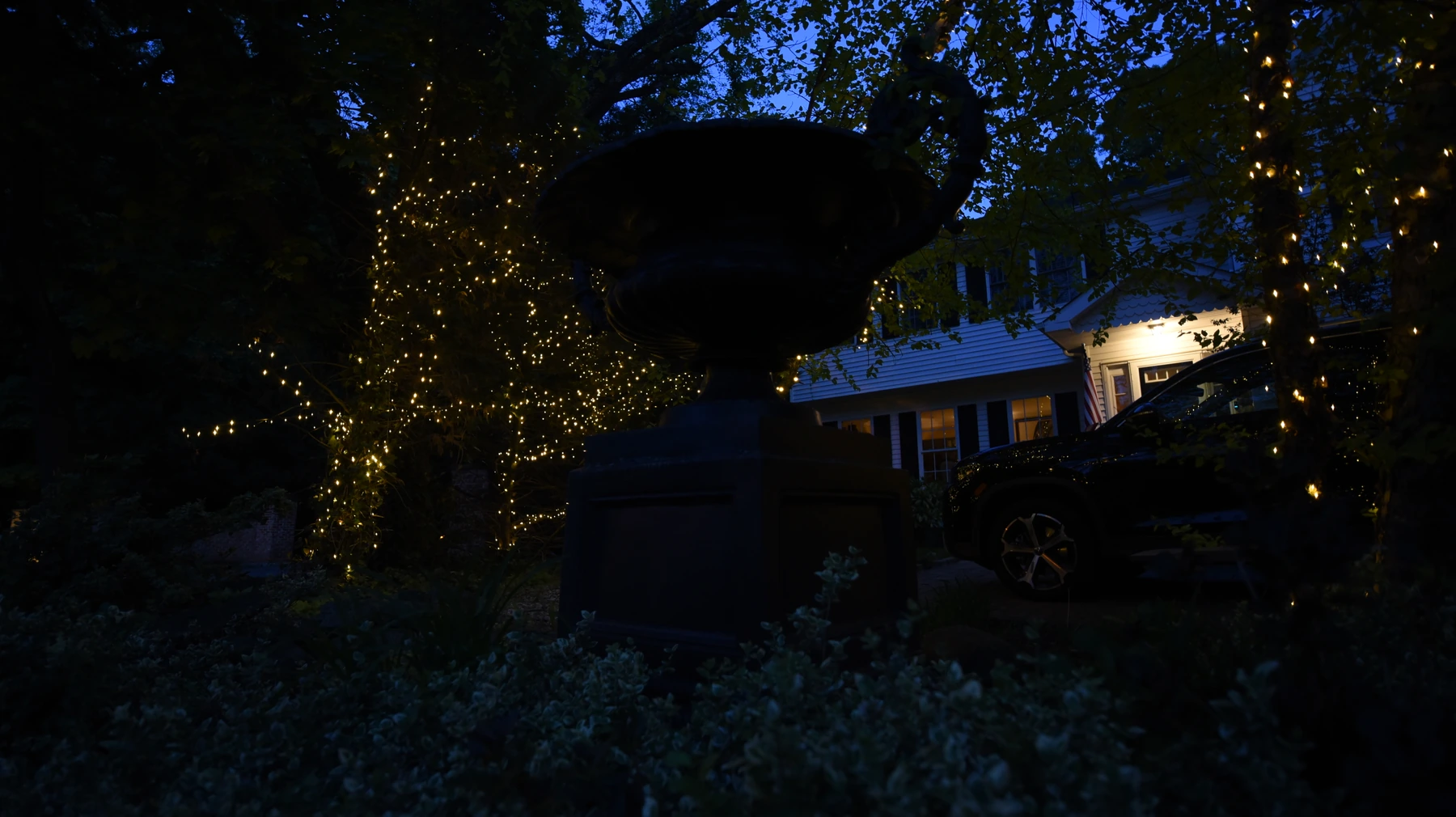 Architectural outdoor lighting design in Oyster Bay NY