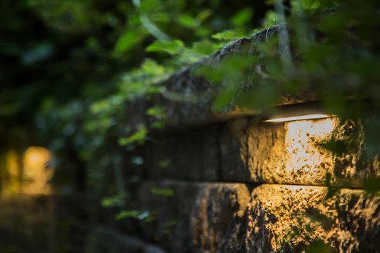 Sterling SL02 in-line light integrated into a wall detail